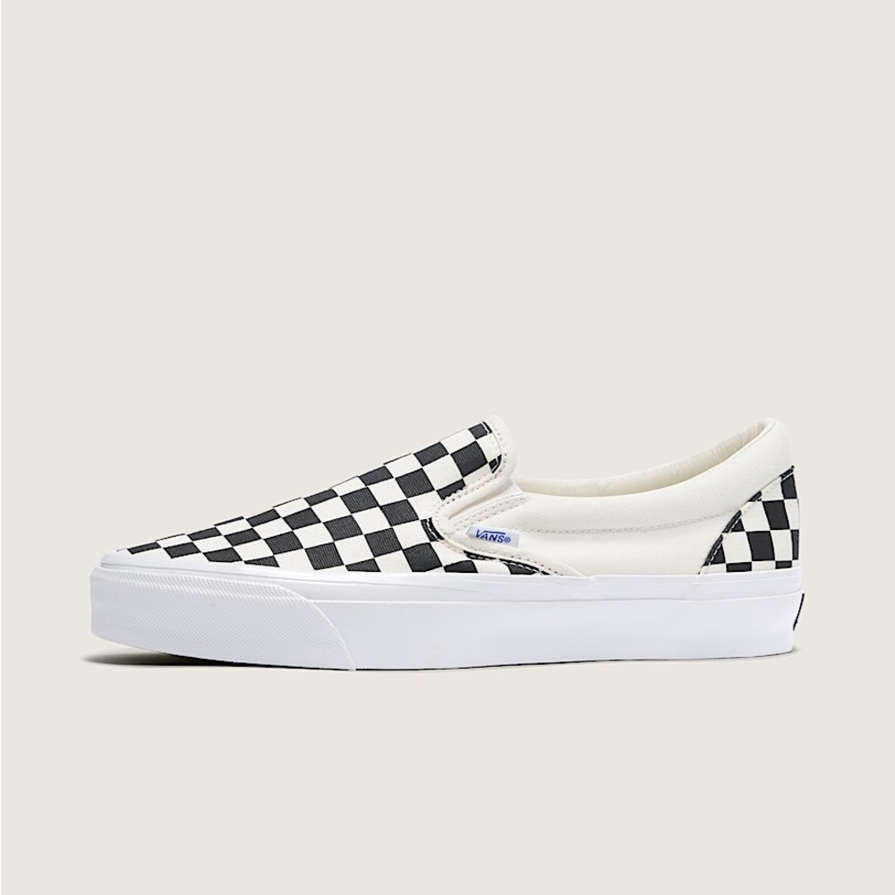 Vans Classic Slip-On Black and White Checkerboard women’s 9 men’s 7.5 new in box